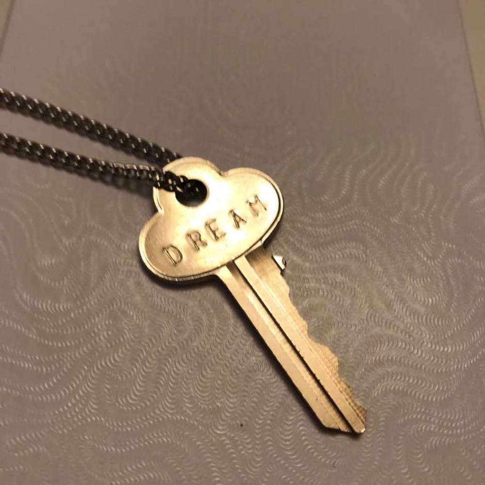 Meet your Posher, Bobbi-jo